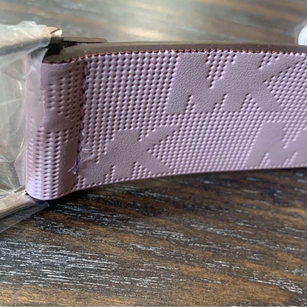 Michael Kors signature MK lavender leather belt - Picture 5 of 6